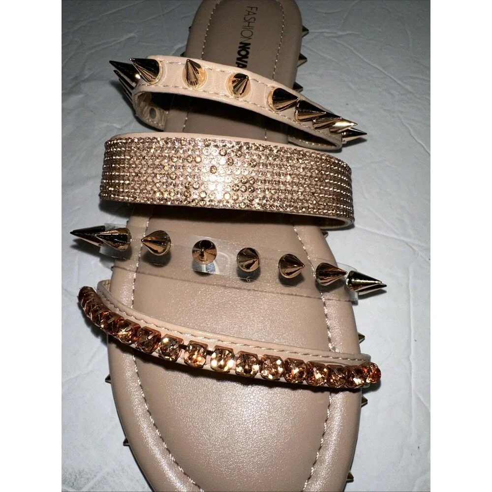 Fashion Nova Sandals 9 Flat Strap Spike Studded Rhinestones Bling Rose Gold NIB - Picture 6 of 7